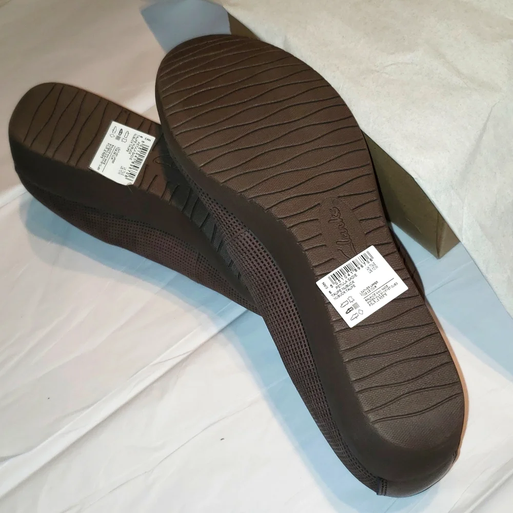 CLARKS New Wedge SlipOn Pump Perforated Leather Comfort Shoes Women's 10 W